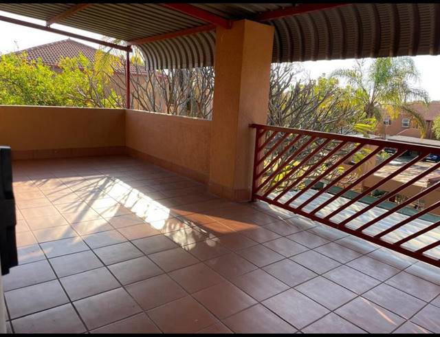 2 BEDROOM APARTMENT FOR SALE IN SAFARI GARDENS